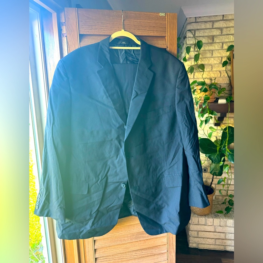 50L Navy pinstripe suite